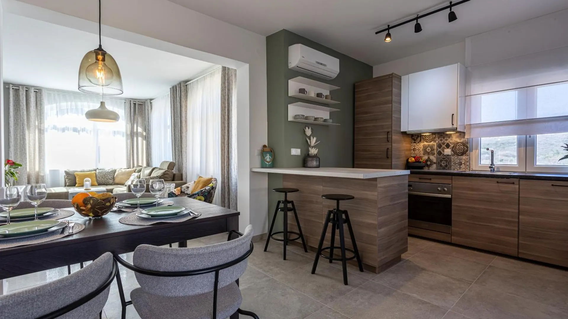 Apartment Gaestezimmer Tina 6 Silo